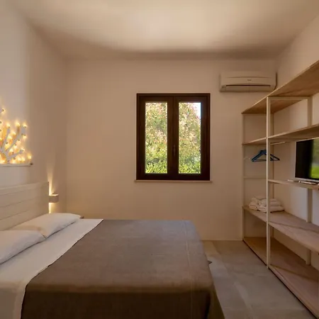 Podere Santa Chiara منزل ريفي أوترانتو